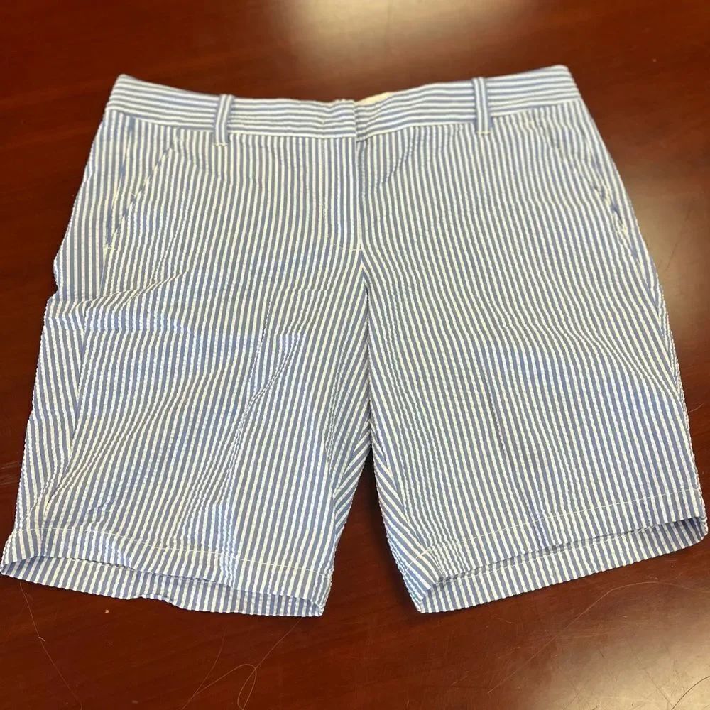 J.βCrew Blue & White Seersucker Bermuda Shorts szβ10